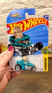 ماشین اورجینال هات ویلز فلزی کد۱۰